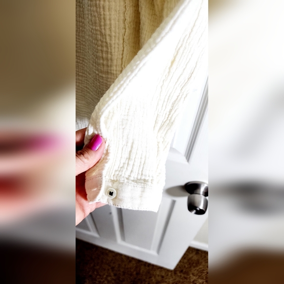 WE THE FREE LONG SLEEVE SIZE XS OVERSIZED TOP - Picture 5 of 9